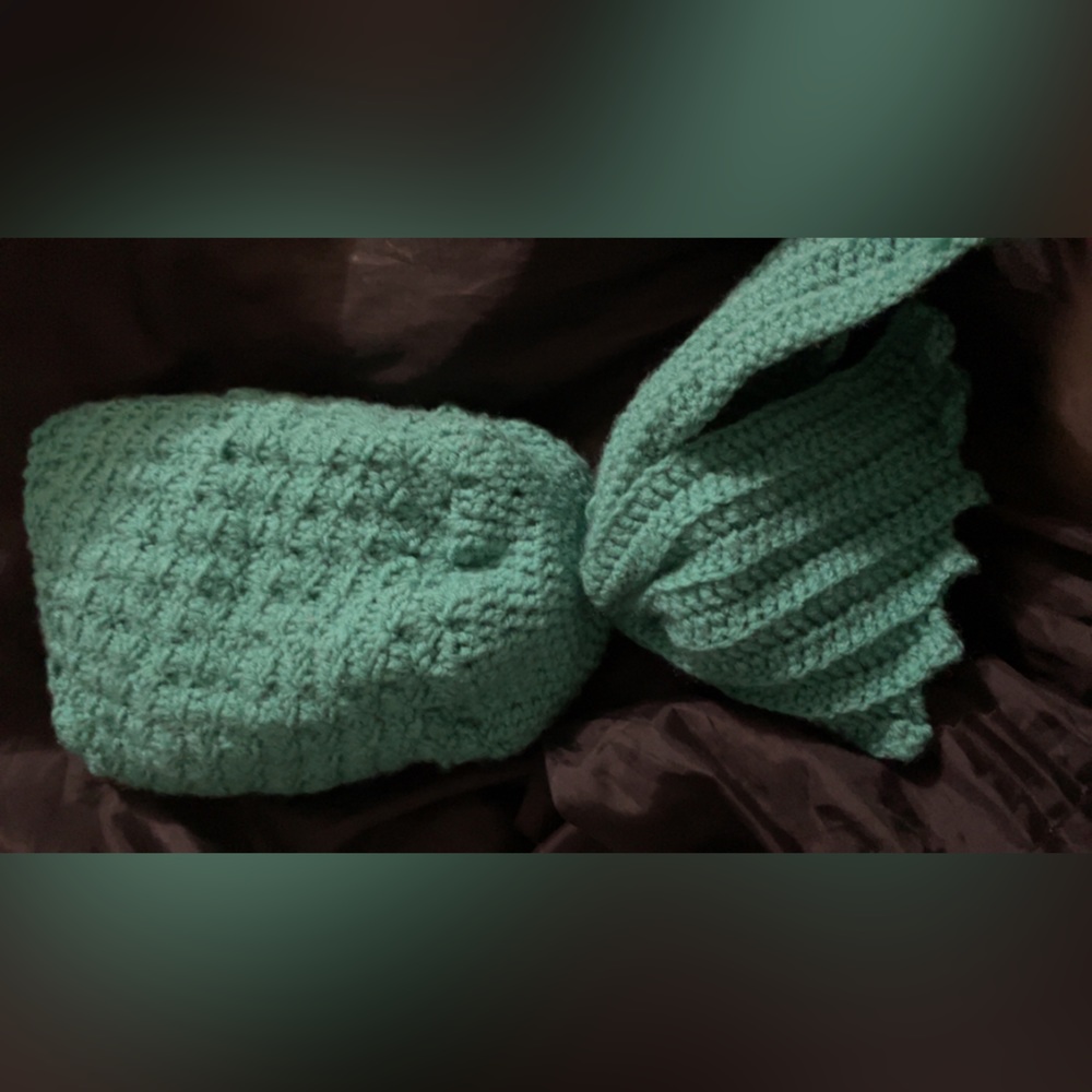 Mermaid tale for nb-3 months. I custom make all my tails. Dm for more info